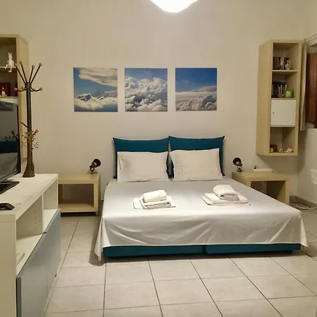 Cactus Hideaway With Sea Views *