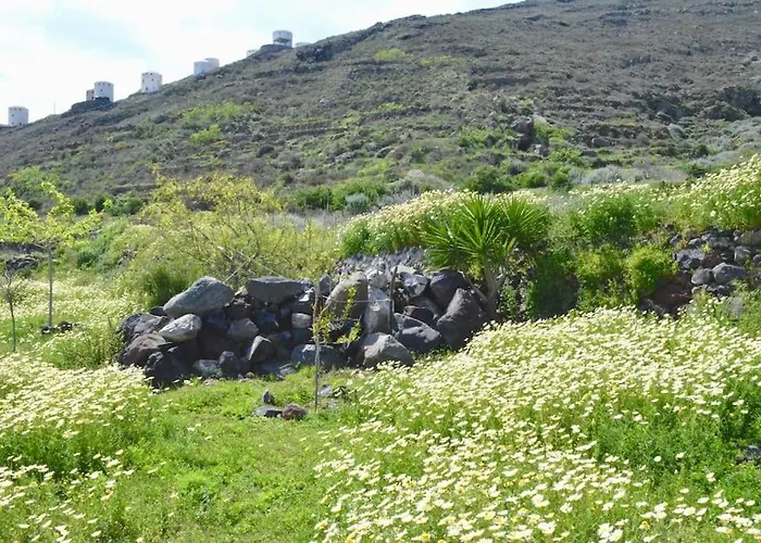 Cactus Hideaway With Sea Views 이메로비글리