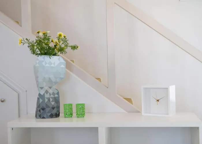 Cactus Hideaway With Sea Views Tatil Evi *